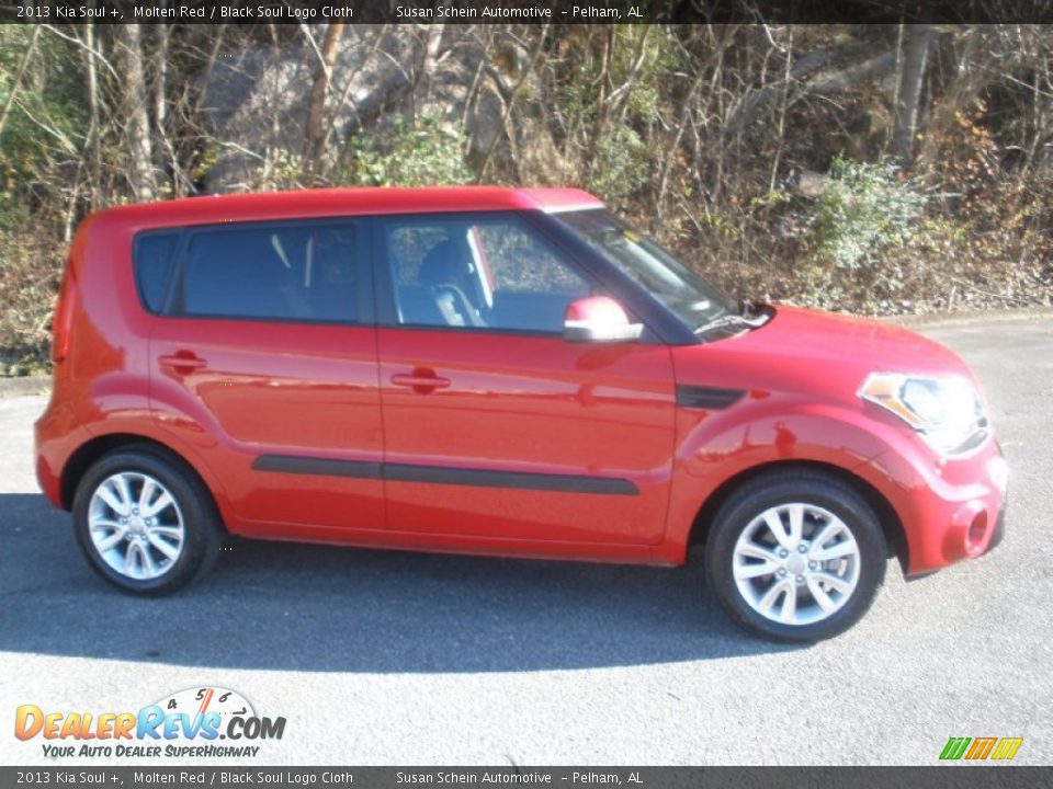 2013 Kia Soul + Molten Red / Black Soul Logo Cloth Photo #2
