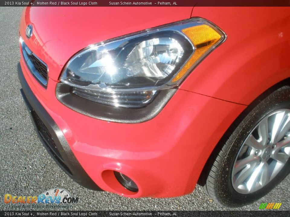 2013 Kia Soul + Molten Red / Black Soul Logo Cloth Photo #10
