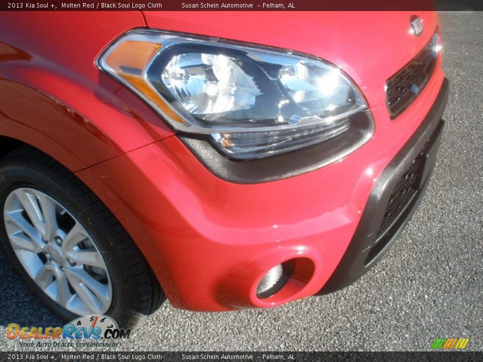 2013 Kia Soul + Molten Red / Black Soul Logo Cloth Photo #11