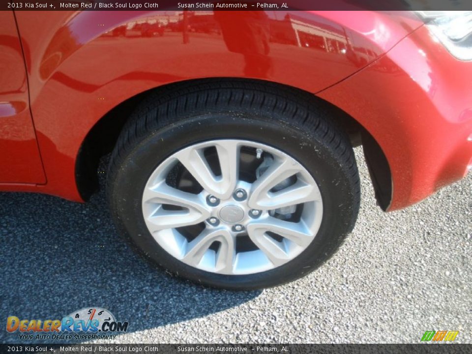 2013 Kia Soul + Molten Red / Black Soul Logo Cloth Photo #12