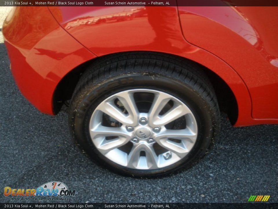 2013 Kia Soul + Molten Red / Black Soul Logo Cloth Photo #13