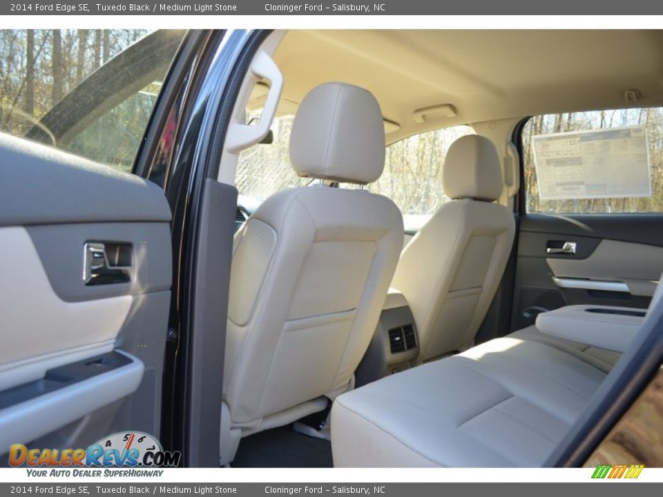 Rear Seat of 2014 Ford Edge SE Photo #7