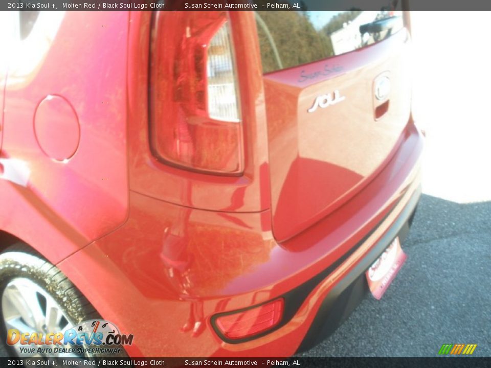 2013 Kia Soul + Molten Red / Black Soul Logo Cloth Photo #16
