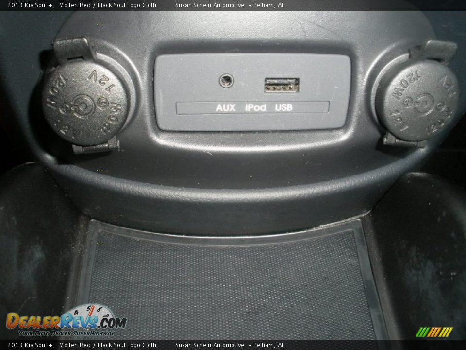 2013 Kia Soul + Molten Red / Black Soul Logo Cloth Photo #20