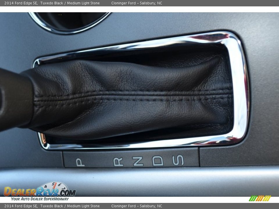 2014 Ford Edge SE Tuxedo Black / Medium Light Stone Photo #15