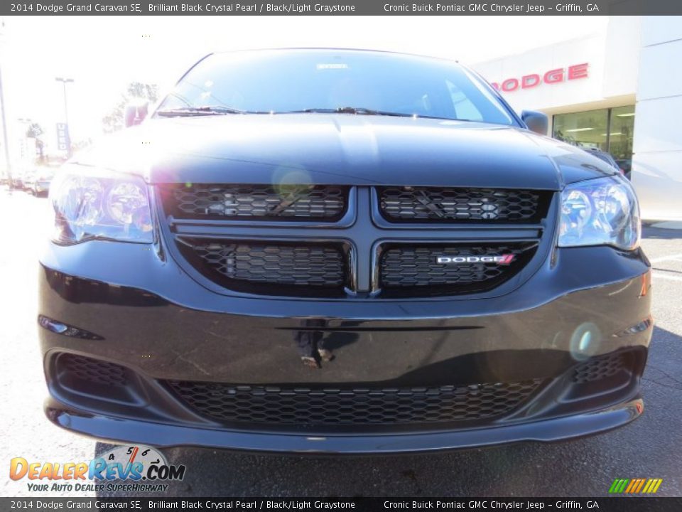 2014 Dodge Grand Caravan SE Brilliant Black Crystal Pearl / Black/Light Graystone Photo #2