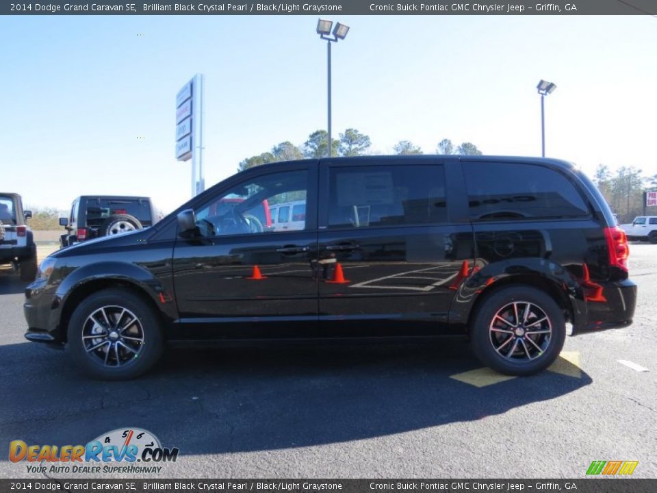 2014 Dodge Grand Caravan SE Brilliant Black Crystal Pearl / Black/Light Graystone Photo #4