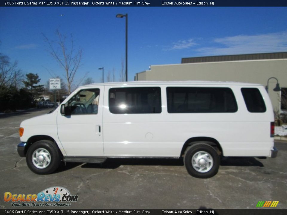2006 Ford E Series Van E350 XLT 15 Passenger Oxford White / Medium Flint Grey Photo #1