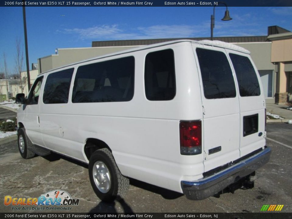 2006 Ford E Series Van E350 XLT 15 Passenger Oxford White / Medium Flint Grey Photo #5