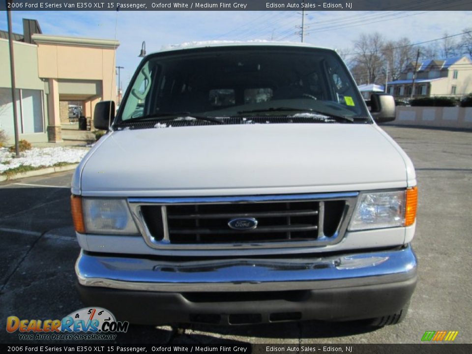 2006 Ford E Series Van E350 XLT 15 Passenger Oxford White / Medium Flint Grey Photo #12