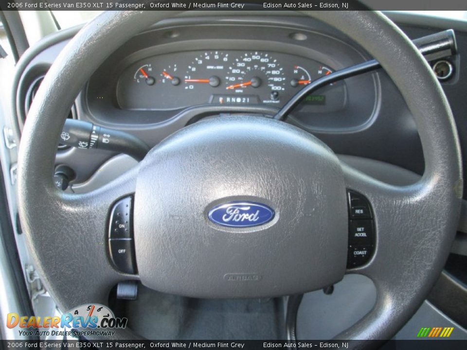 2006 Ford E Series Van E350 XLT 15 Passenger Oxford White / Medium Flint Grey Photo #20