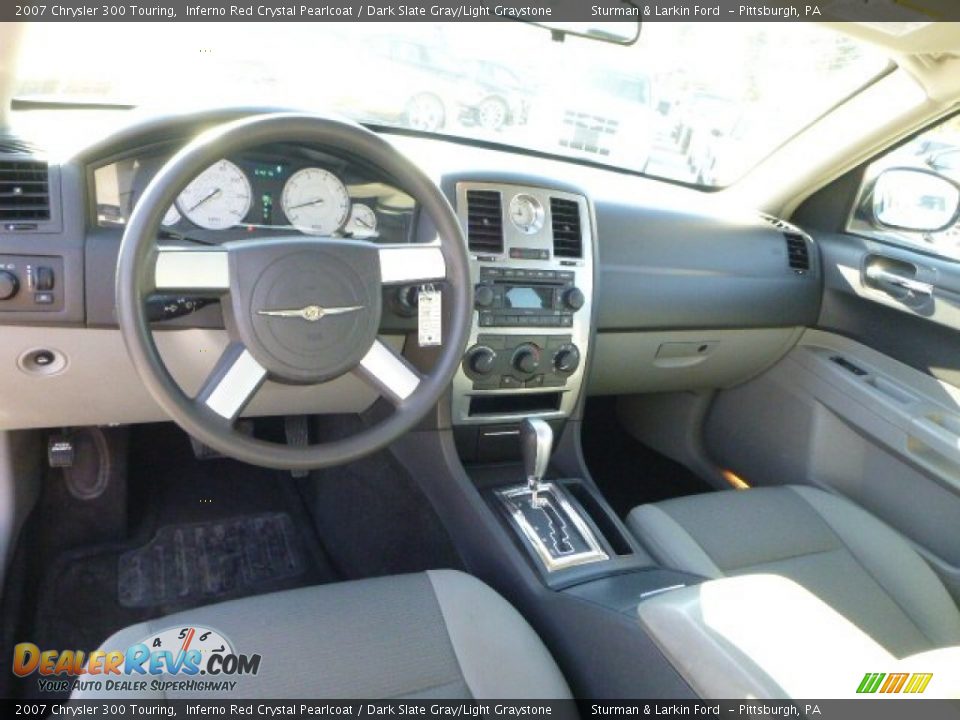 2007 Chrysler 300 Touring Inferno Red Crystal Pearlcoat / Dark Slate Gray/Light Graystone Photo #10