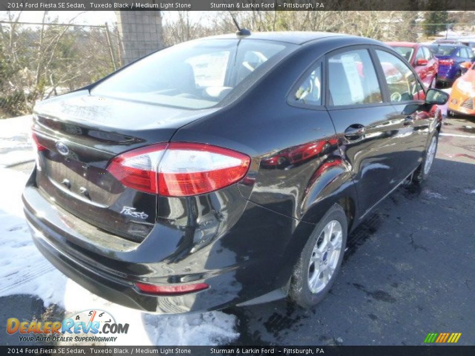 2014 Ford Fiesta SE Sedan Tuxedo Black / Medium Light Stone Photo #2