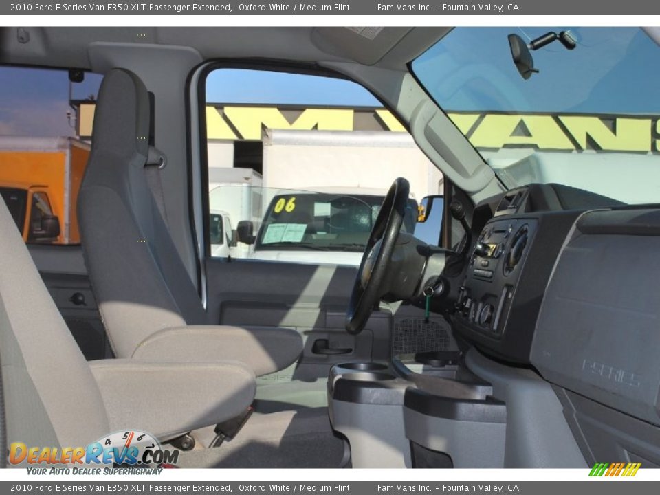 2010 Ford E Series Van E350 XLT Passenger Extended Oxford White / Medium Flint Photo #13
