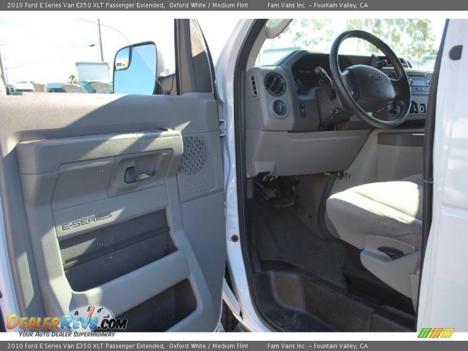 2010 Ford E Series Van E350 XLT Passenger Extended Oxford White / Medium Flint Photo #15
