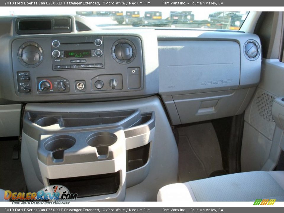 2010 Ford E Series Van E350 XLT Passenger Extended Oxford White / Medium Flint Photo #21