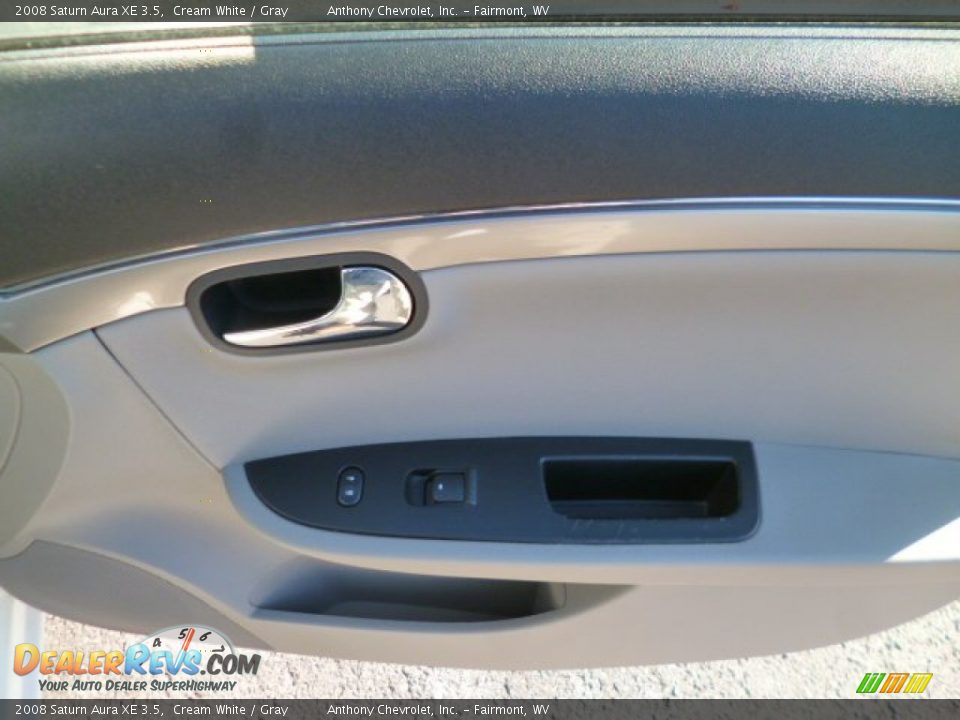2008 Saturn Aura XE 3.5 Cream White / Gray Photo #11