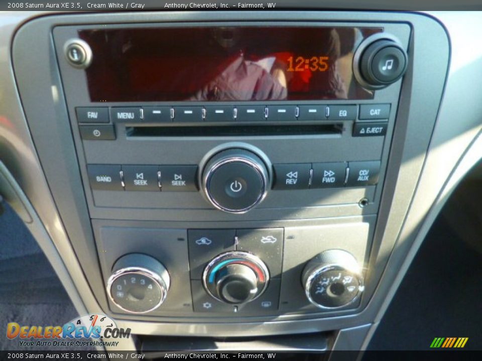 2008 Saturn Aura XE 3.5 Cream White / Gray Photo #19