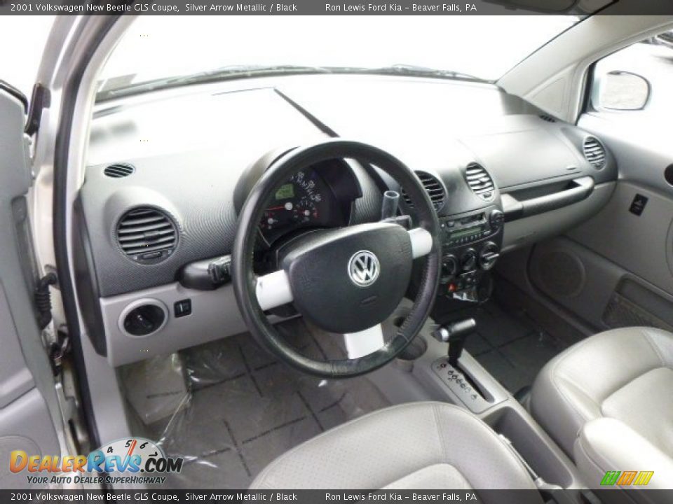 2001 Volkswagen New Beetle GLS Coupe Silver Arrow Metallic / Black Photo #12