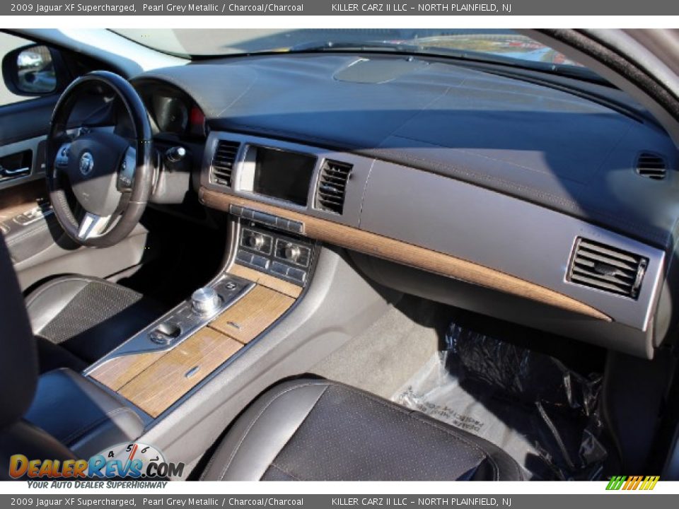 2009 Jaguar XF Supercharged Pearl Grey Metallic / Charcoal/Charcoal Photo #19