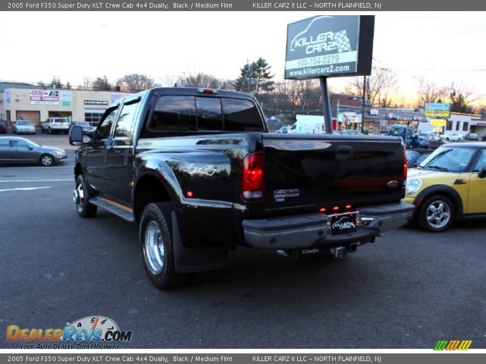 2005 Ford F350 Super Duty XLT Crew Cab 4x4 Dually Black / Medium Flint Photo #4