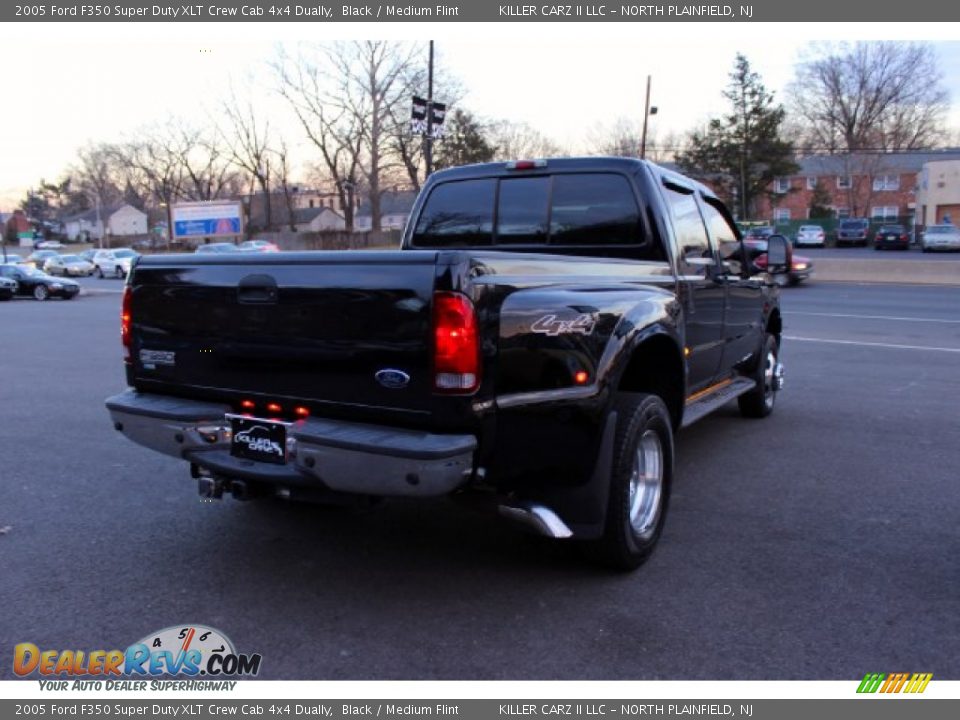 2005 Ford F350 Super Duty XLT Crew Cab 4x4 Dually Black / Medium Flint Photo #6