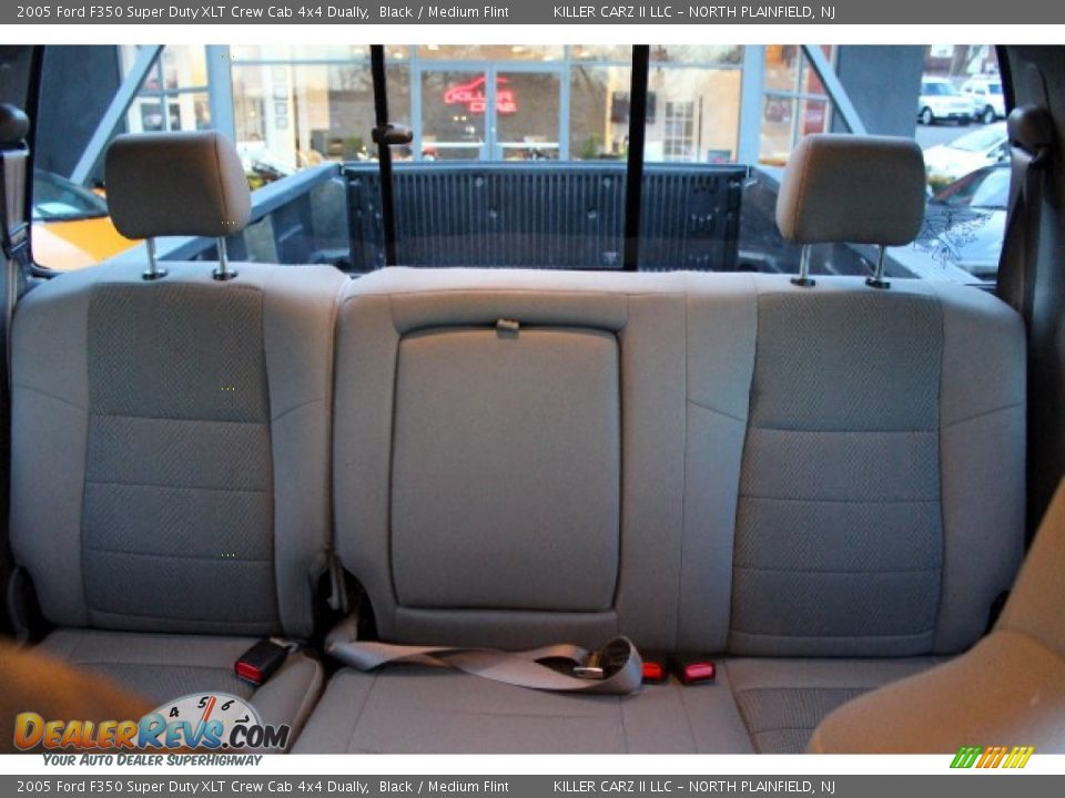 2005 Ford F350 Super Duty XLT Crew Cab 4x4 Dually Black / Medium Flint Photo #9