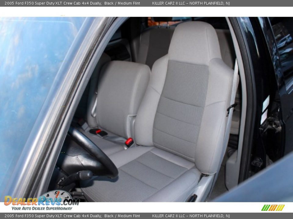 2005 Ford F350 Super Duty XLT Crew Cab 4x4 Dually Black / Medium Flint Photo #13