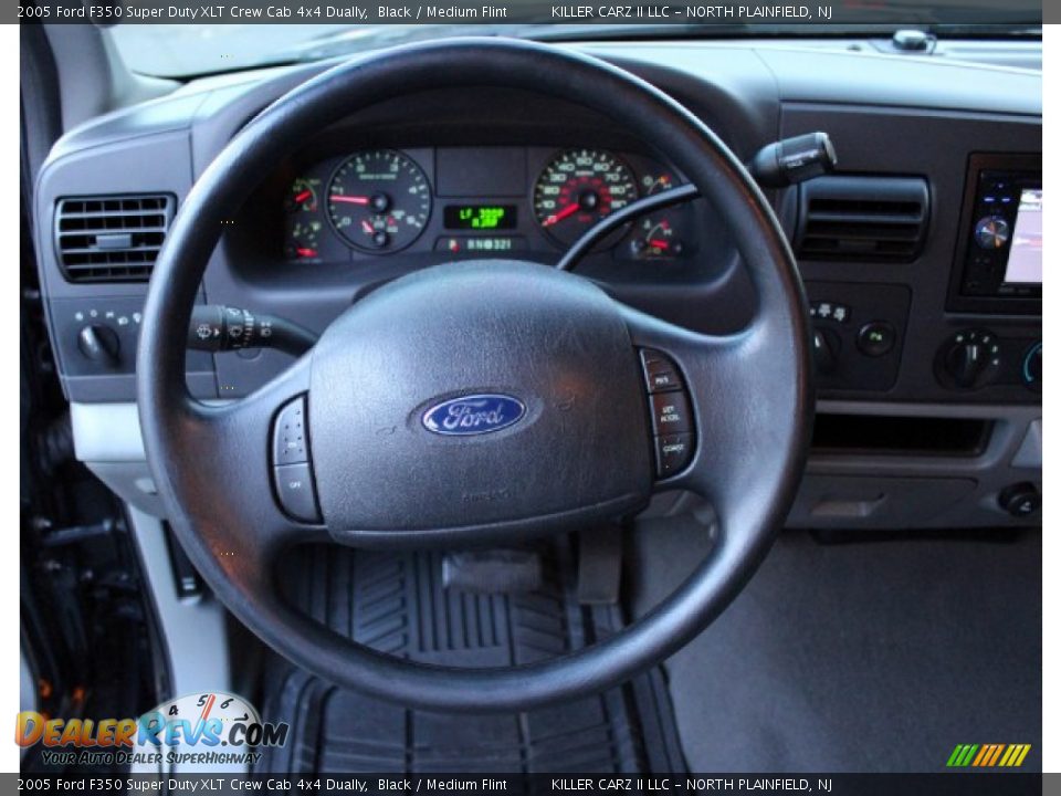 2005 Ford F350 Super Duty XLT Crew Cab 4x4 Dually Black / Medium Flint Photo #16