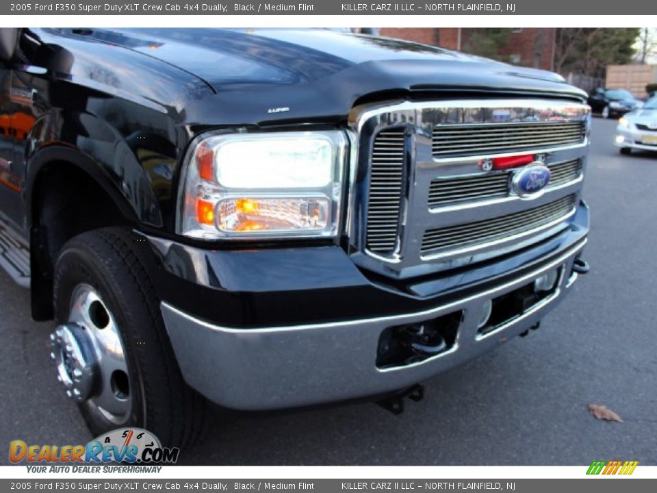 2005 Ford F350 Super Duty XLT Crew Cab 4x4 Dually Black / Medium Flint Photo #26