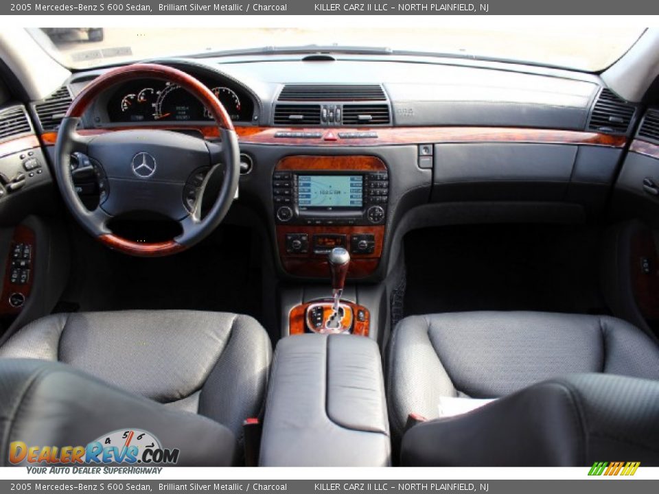Dashboard of 2005 Mercedes-Benz S 600 Sedan Photo #8