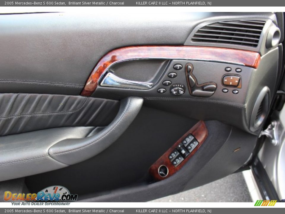 Controls of 2005 Mercedes-Benz S 600 Sedan Photo #12