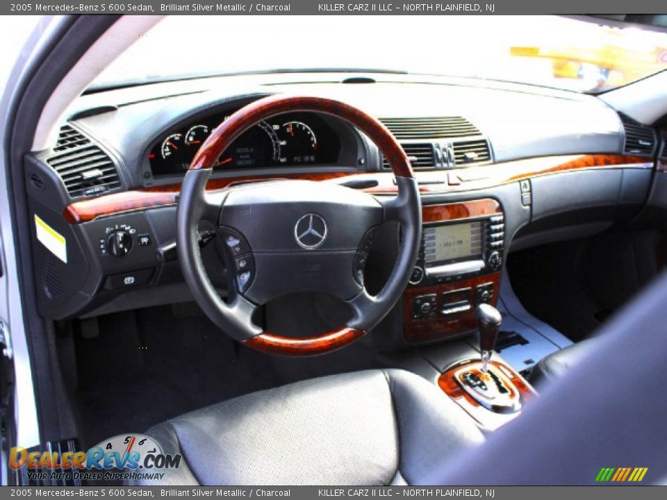 Dashboard of 2005 Mercedes-Benz S 600 Sedan Photo #15