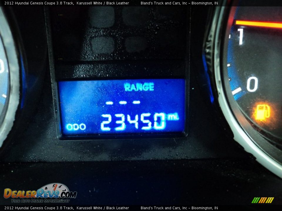 2012 Hyundai Genesis Coupe 3.8 Track Karussell White / Black Leather Photo #6