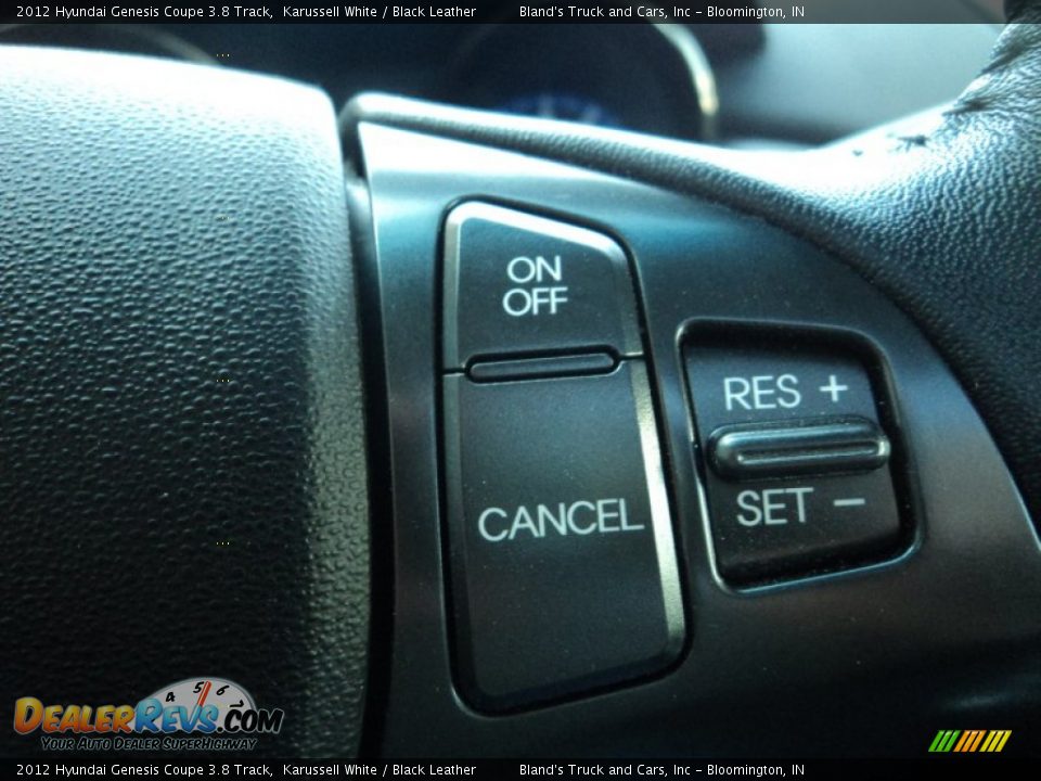 2012 Hyundai Genesis Coupe 3.8 Track Karussell White / Black Leather Photo #12
