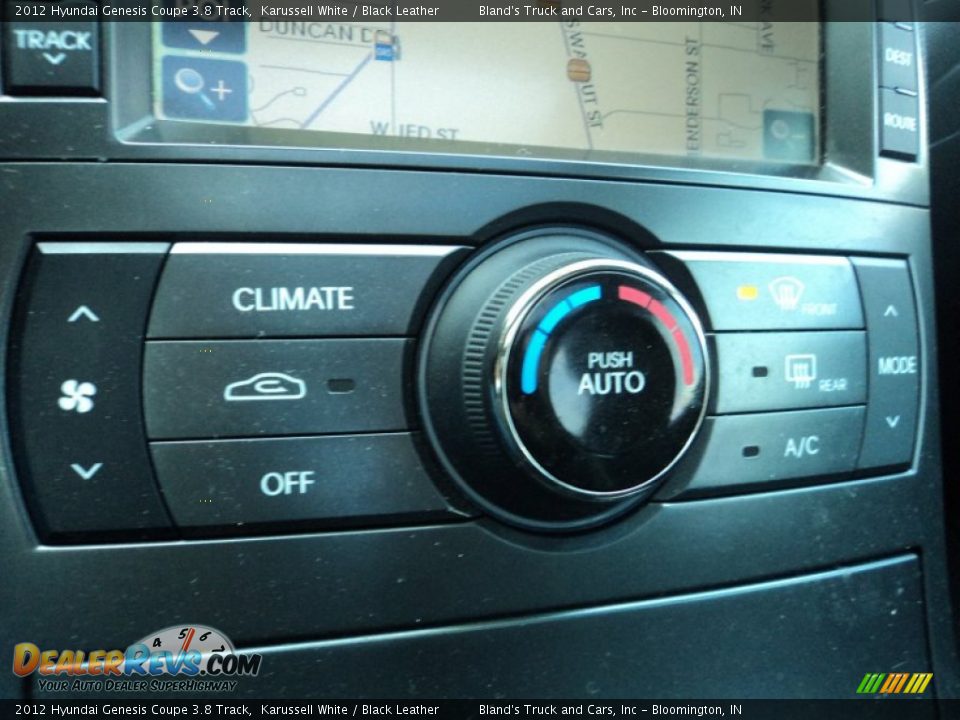 2012 Hyundai Genesis Coupe 3.8 Track Karussell White / Black Leather Photo #17