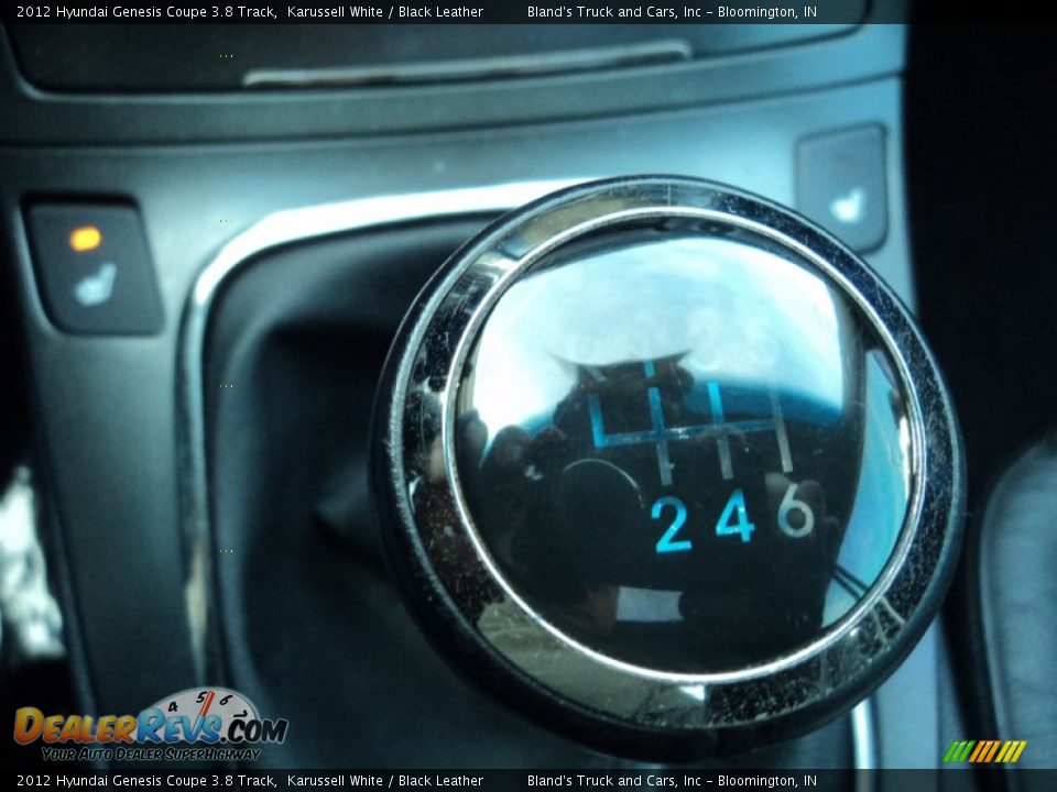2012 Hyundai Genesis Coupe 3.8 Track Karussell White / Black Leather Photo #19