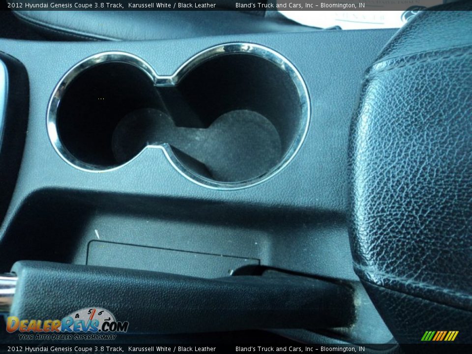 2012 Hyundai Genesis Coupe 3.8 Track Karussell White / Black Leather Photo #20