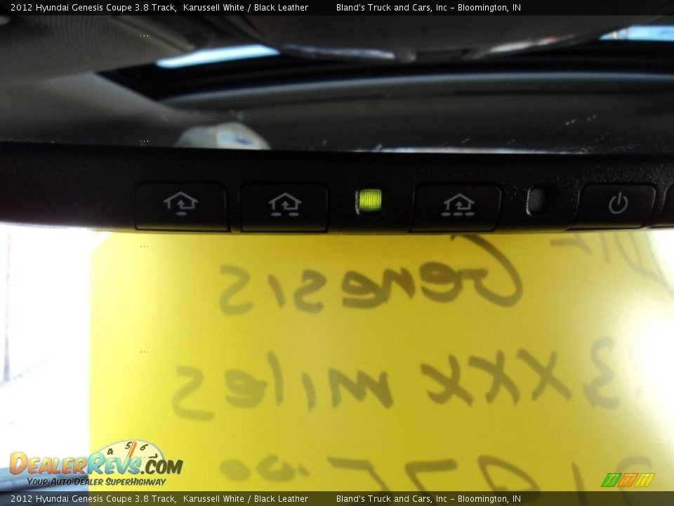 2012 Hyundai Genesis Coupe 3.8 Track Karussell White / Black Leather Photo #22