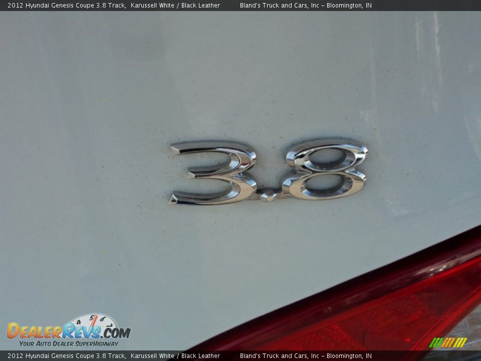 2012 Hyundai Genesis Coupe 3.8 Track Karussell White / Black Leather Photo #29