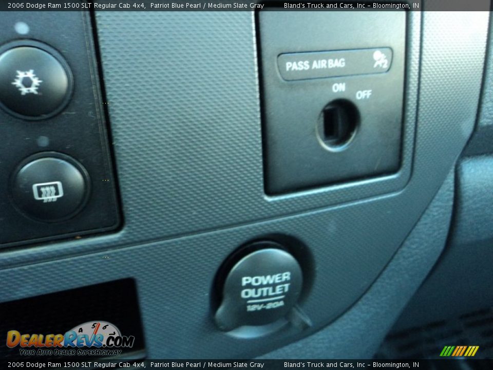 2006 Dodge Ram 1500 SLT Regular Cab 4x4 Patriot Blue Pearl / Medium Slate Gray Photo #14