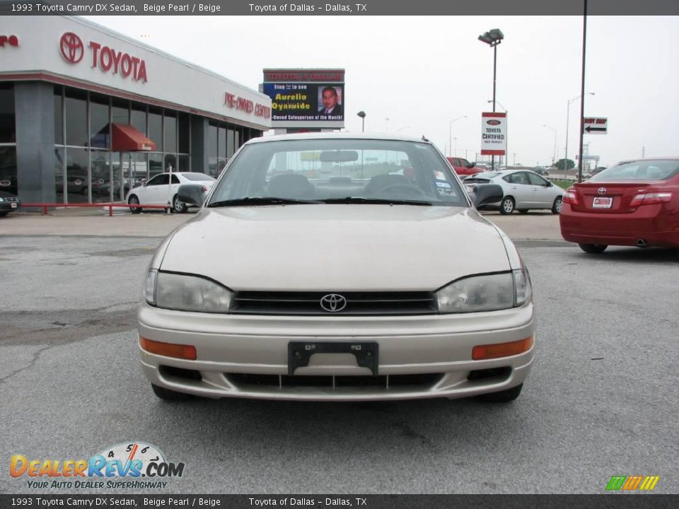 1993 Toyota Camry DX Sedan Beige Pearl / Beige Photo #3