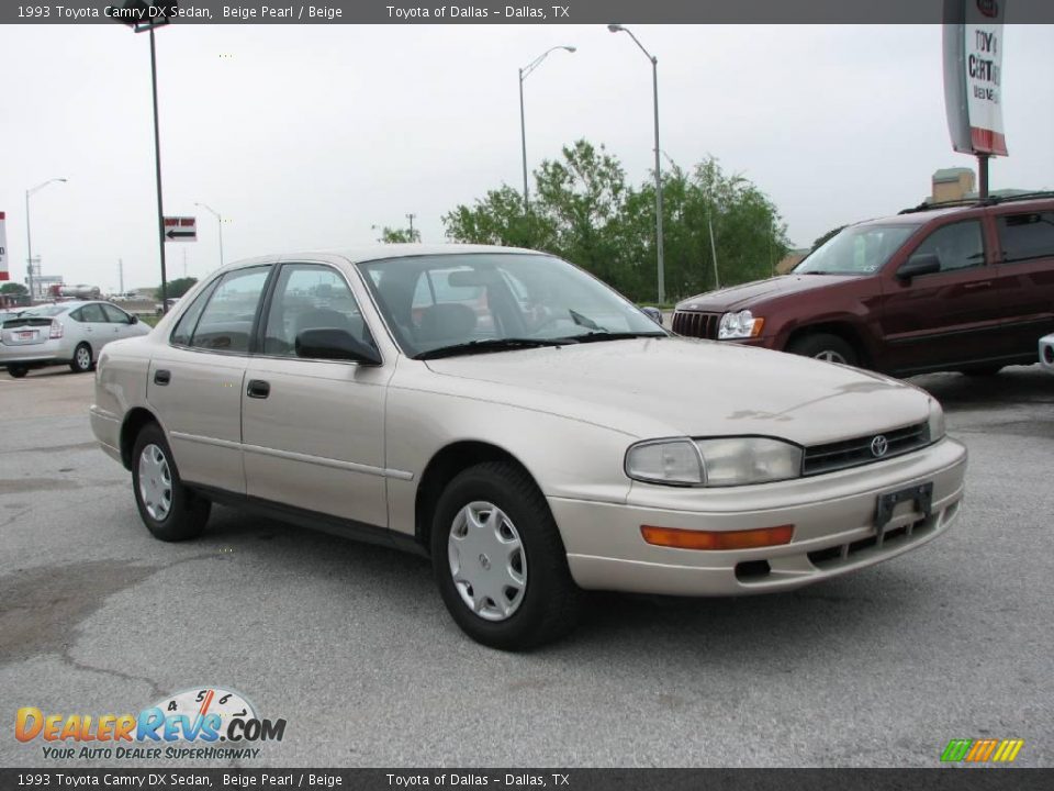 1993 Toyota Camry DX Sedan Beige Pearl / Beige Photo #4