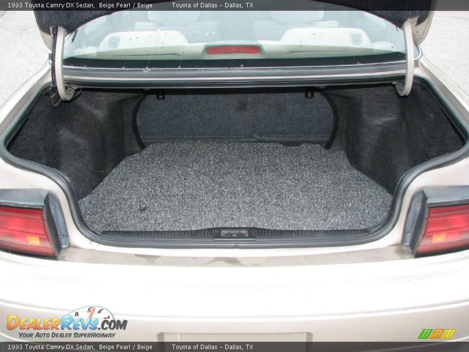 1993 Toyota Camry DX Sedan Beige Pearl / Beige Photo #7