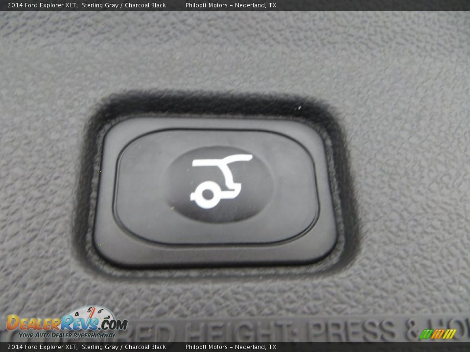 2014 Ford Explorer XLT Sterling Gray / Charcoal Black Photo #28
