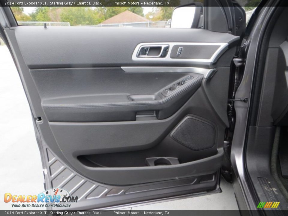 2014 Ford Explorer XLT Sterling Gray / Charcoal Black Photo #29
