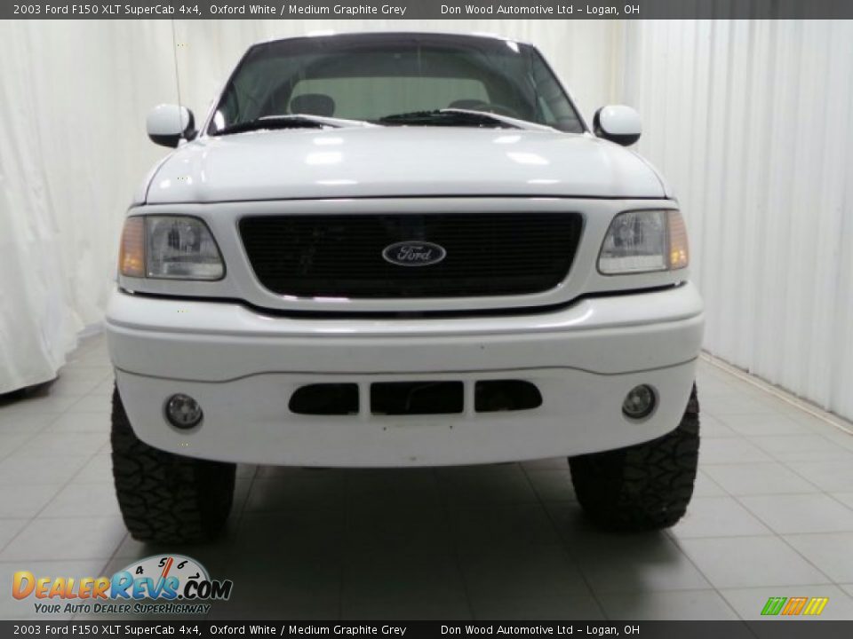 2003 Ford F150 XLT SuperCab 4x4 Oxford White / Medium Graphite Grey Photo #2
