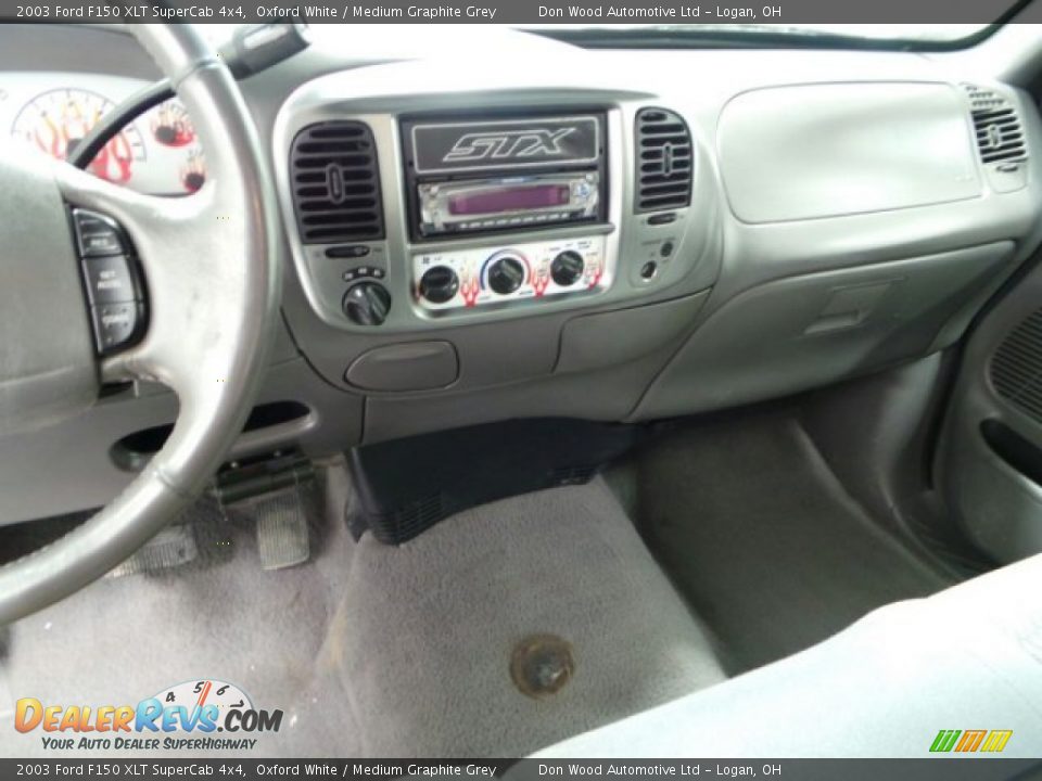 2003 Ford F150 XLT SuperCab 4x4 Oxford White / Medium Graphite Grey Photo #17