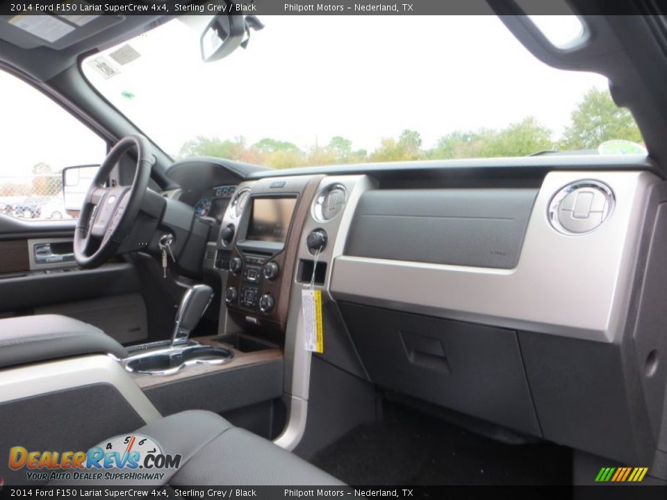 Dashboard of 2014 Ford F150 Lariat SuperCrew 4x4 Photo #22