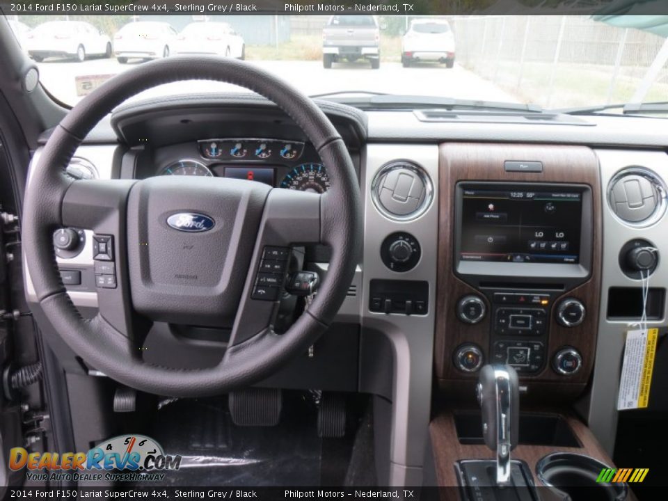 Dashboard of 2014 Ford F150 Lariat SuperCrew 4x4 Photo #32